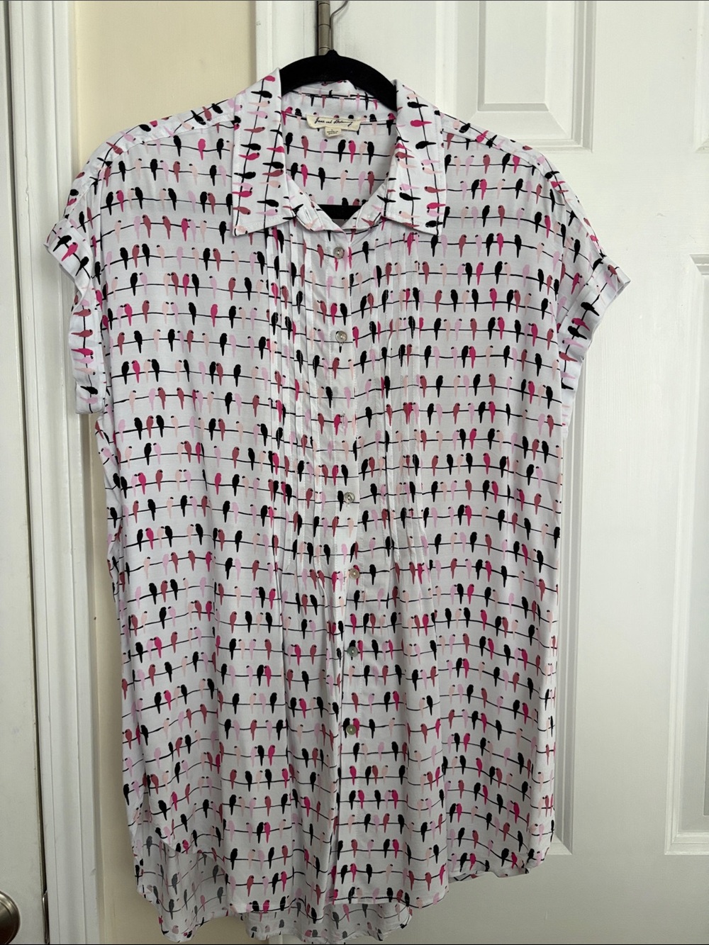 Jane and Delancey White Button-Front Top with Pink & Black Bird Print